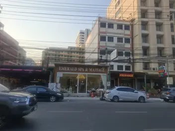 Emerald Health Massage 8: street view of the shopfront