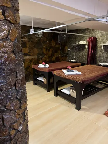 Natty Health Massage: treatment room