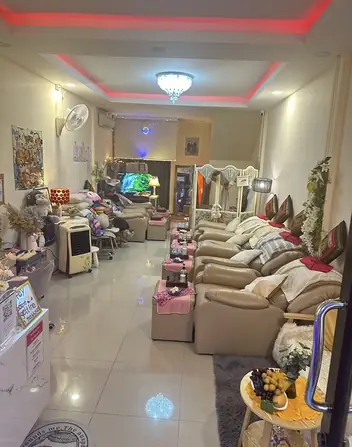 Oppa Massage: foot massage lounge