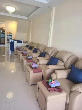 Oppa Massage: foot massage recliners